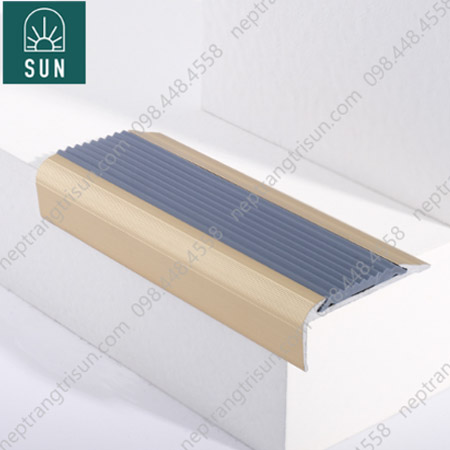 nep-mui-bac-cau-thang-nlp12