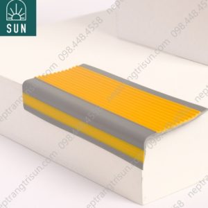 NẸP MŨI BẬC THANG PVC