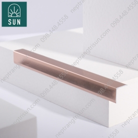 NẸP V NHÔM YF15-SUN